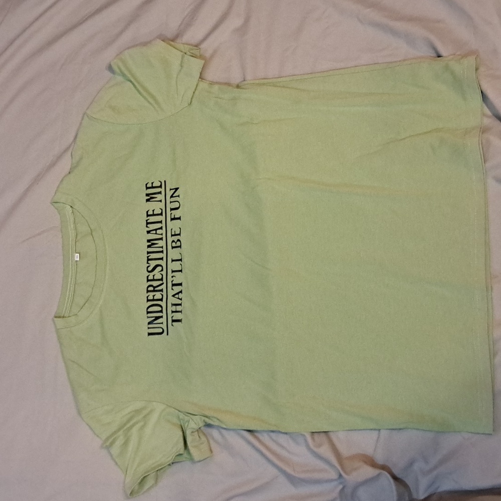 💥2/$10💥Women's T-shirt size xl